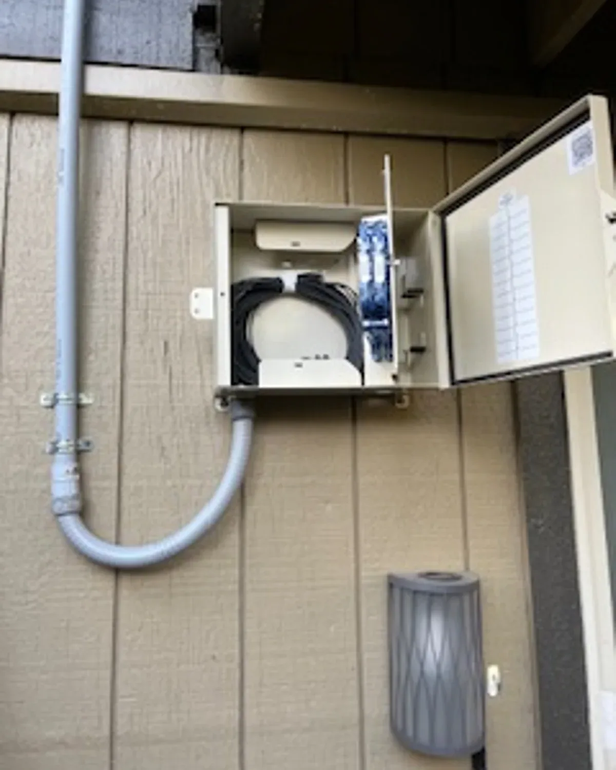2Brothers Wireless exterior fiber enclosure with conduit routing