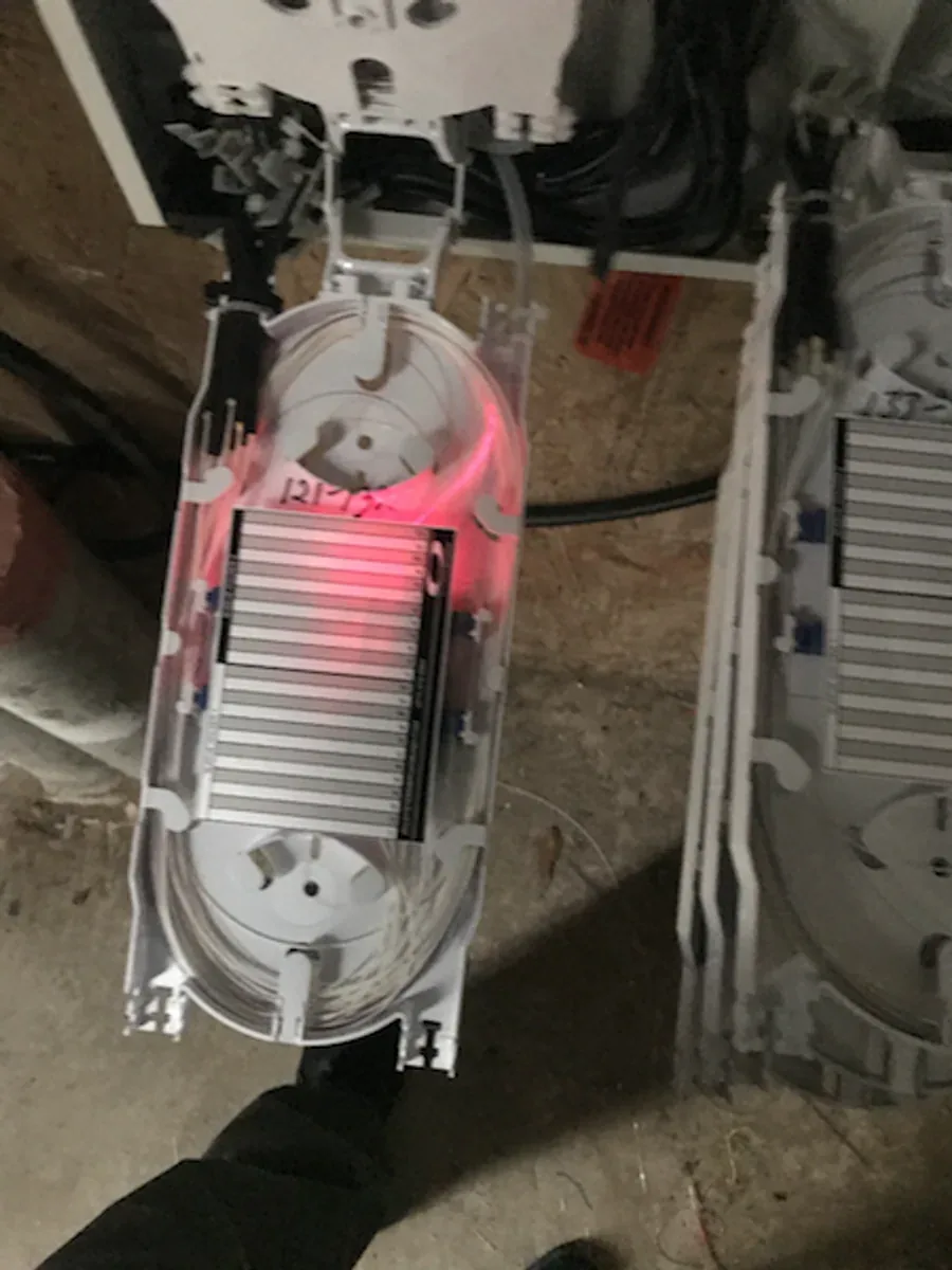 2Brothers Wireless fiber splice enclosure preparation