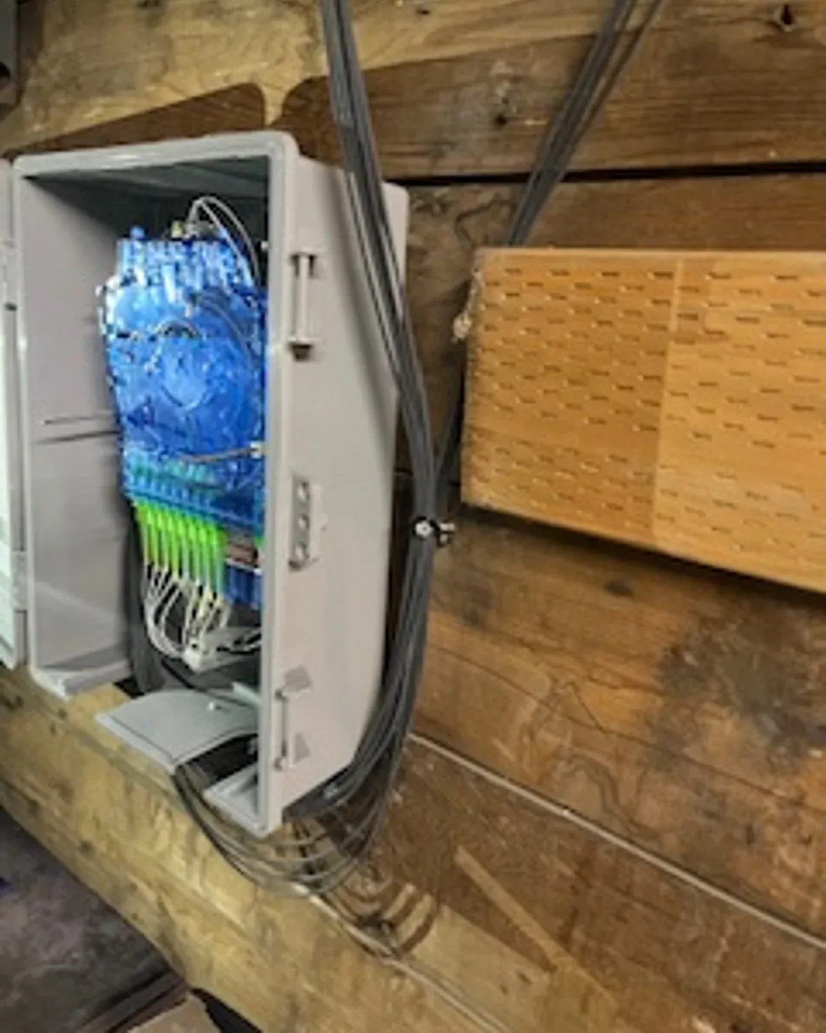2Brothers Wireless interior conduit pass-through for low voltage pathway